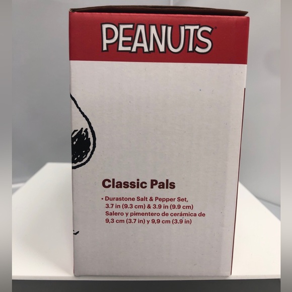 Peanuts Classic Pals (Snoopy & Charlie Brown) Ceramic Salt & Pepper Set - Picture 3 of 5